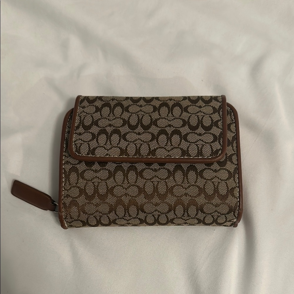 Coach Brown and Tan Key & Card Holder